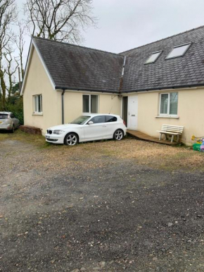 Romantic country cottage with log burner and Ultrafast Fibre near pub Pet friendly